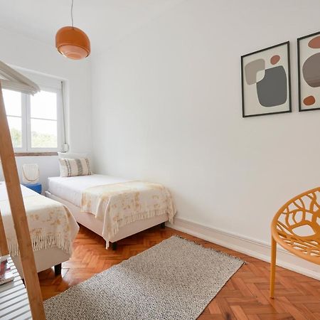Light-Filled & Renovated Apartment, By Timecooler Lisboa Exteriér fotografie