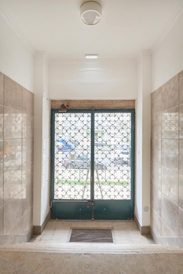 Light-Filled & Renovated Apartment, By Timecooler Lisboa Exteriér fotografie